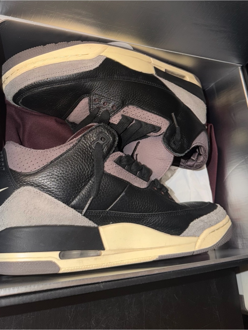 Jordan Retro 3 - Picture 2 of 5